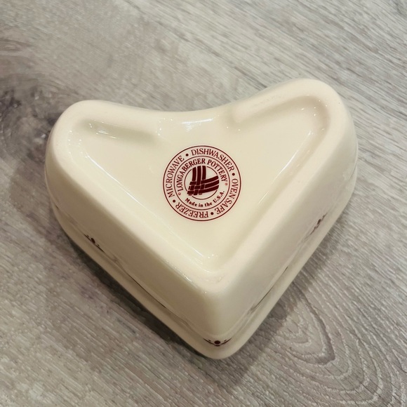 ❤️ Longaberger Heart shaped dish ❤️ - Picture 6 of 9